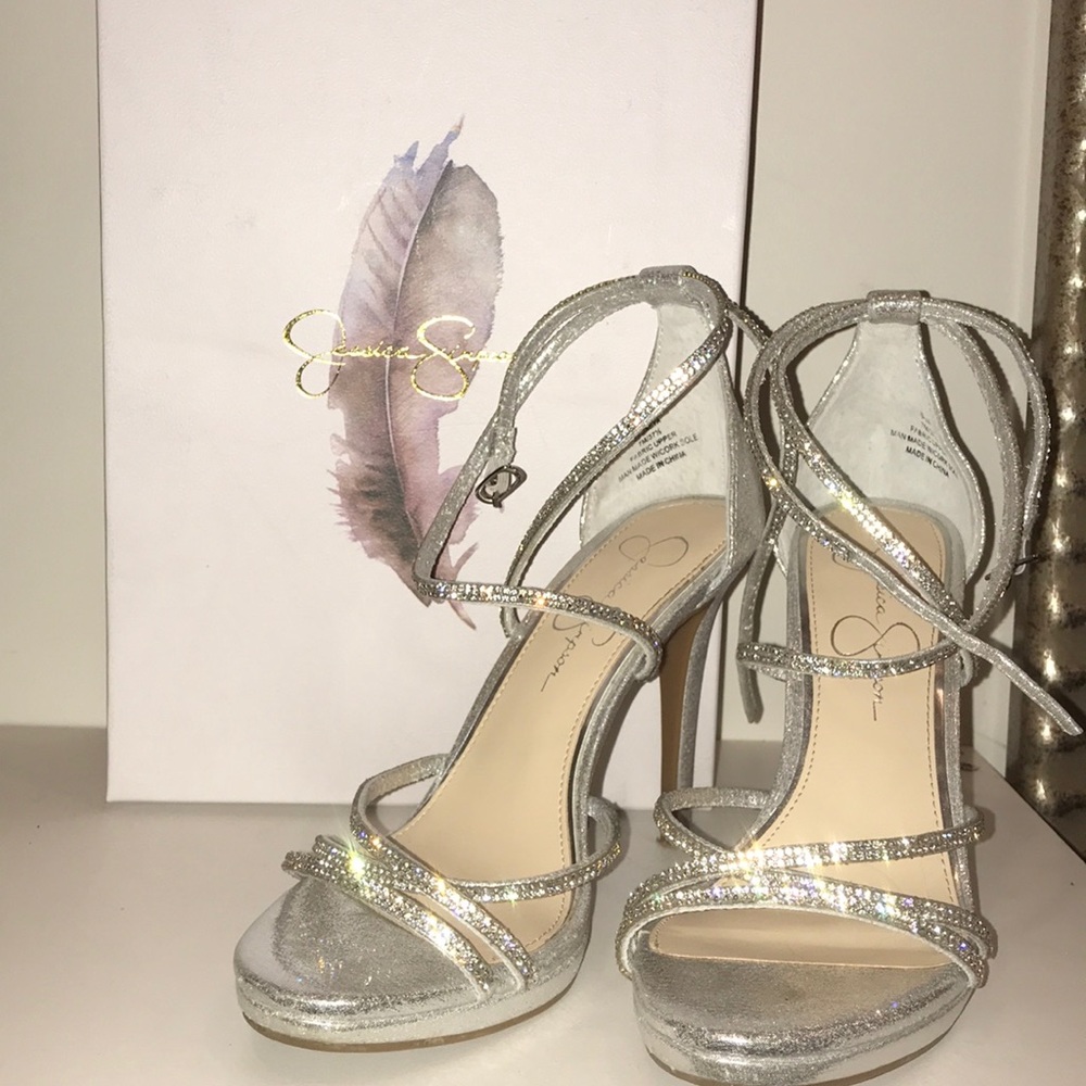 💫jessica simpson platinum heels💫
